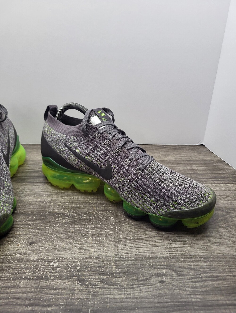 Nike Air VaporMax Flyknit 3 Grey Volt AJ6900-009 Running Shoes Men's Size 10 - Picture 3 of 10